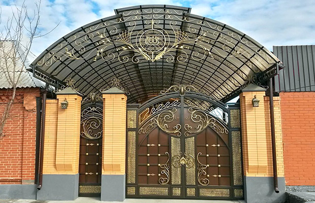 Купить или заказать ворота для дома с навесом - стильные и надежные решения для вашего участка в Фрязино от 41289 руб | ВоротМастер-Фрз